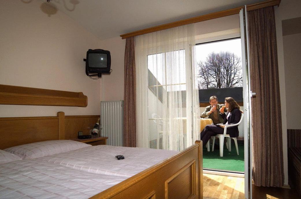 Hotel Gasthof Brueggler Radstadt Exteriör bild