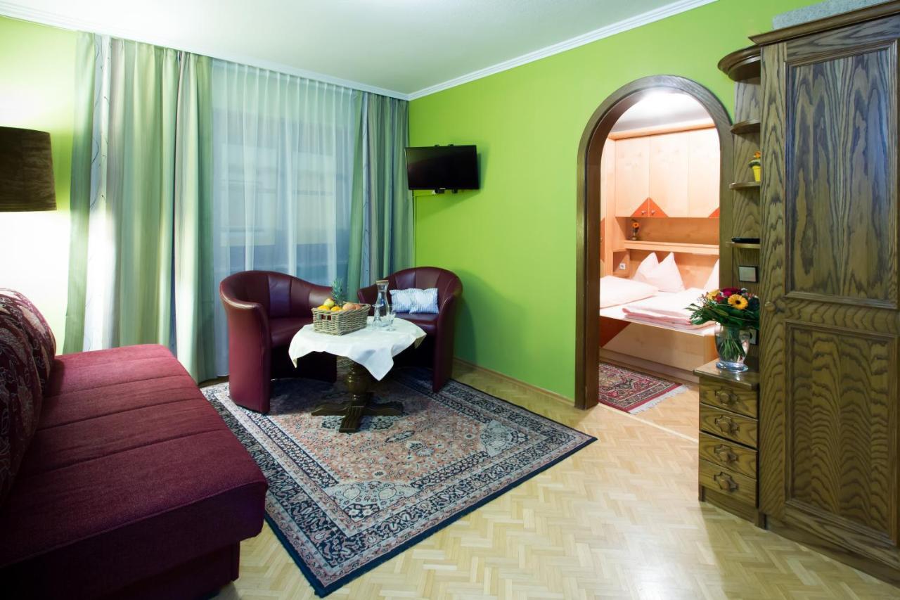 Hotel Gasthof Brueggler Radstadt Exteriör bild
