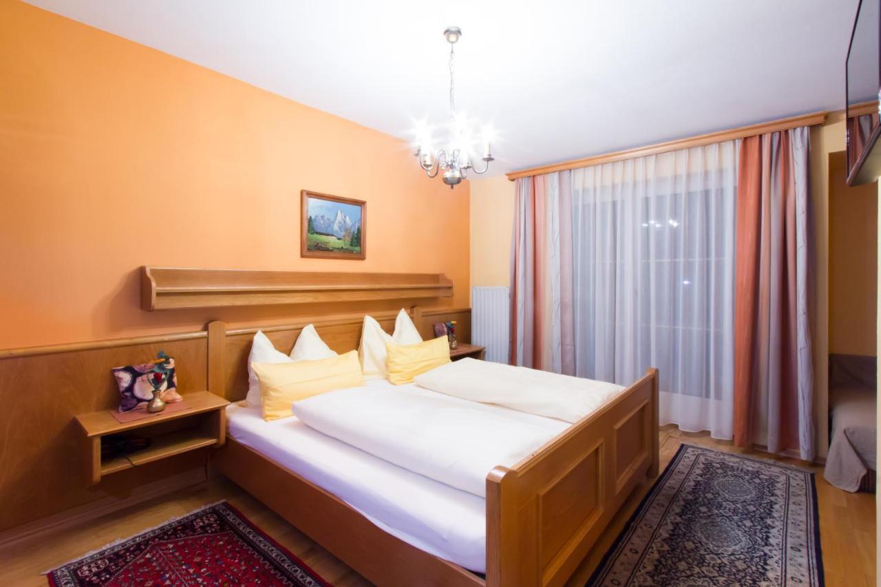 Hotel Gasthof Brueggler Radstadt Exteriör bild